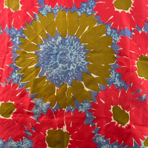 Vintage Vera  Neumann Floral Scarf With Red & Blue Daisy Pattern - Picture 4 of 6
